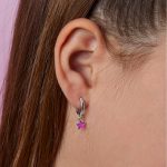 Ασημένια παιδικά σκουλαρίκια Marea με κρεμαστά αστεράκια